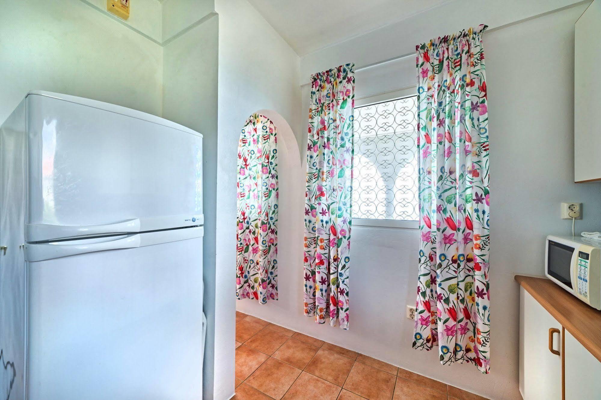 Caribbean Sea View Holiday Apartments Mero Ngoại thất bức ảnh